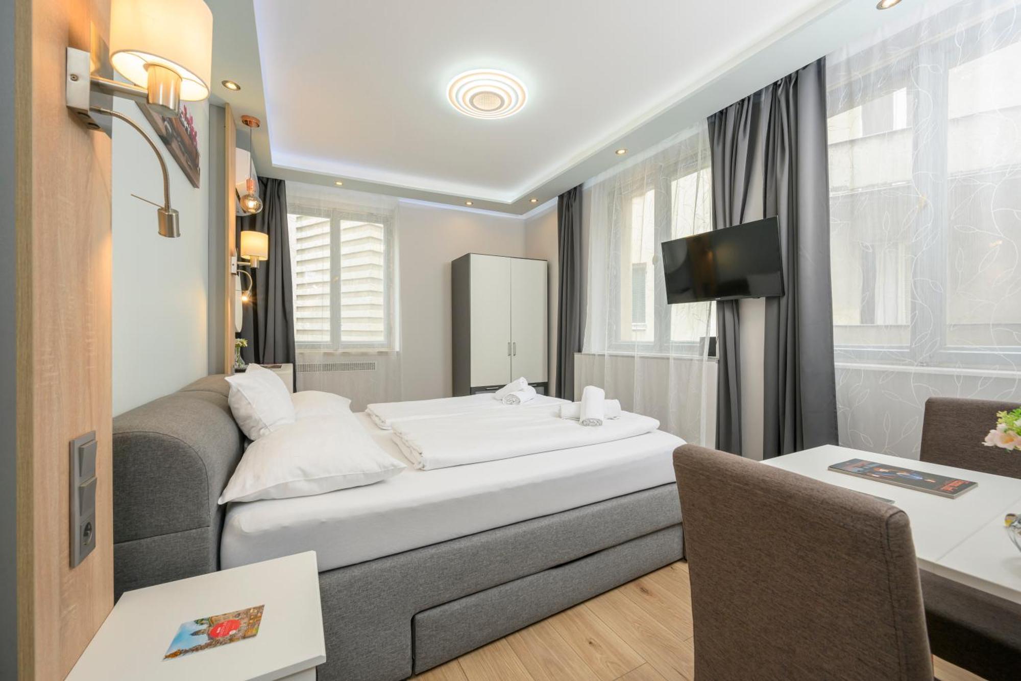 Elegance Palais Palffy Apartments Vienna Exterior photo